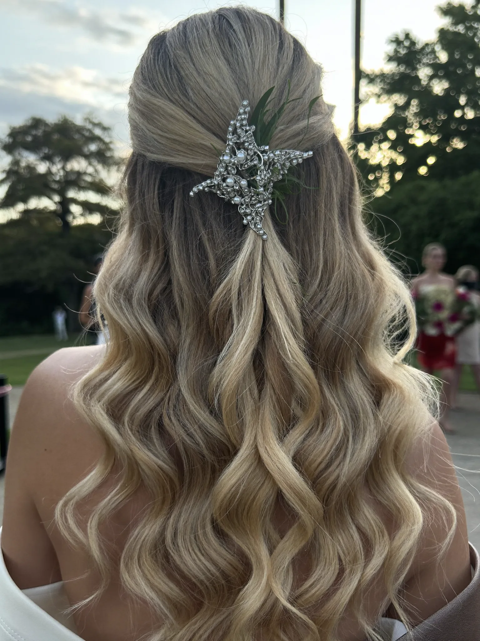Event waves